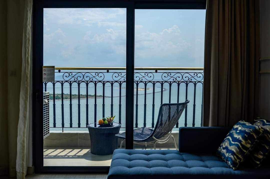 Golden Apartment With Sea View Da Nang Zewnętrze zdjęcie